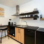 Spitaki Pool House & Spitaki Jacuzzi Deluxe