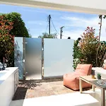 Spitaki Pool House & Spitaki Jacuzzi Deluxe Appartement