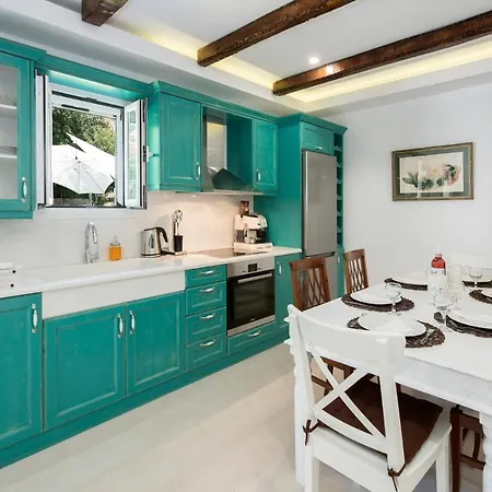 Spitaki Pool House & Spitaki Jacuzzi Deluxe Apartment Corfu (city)