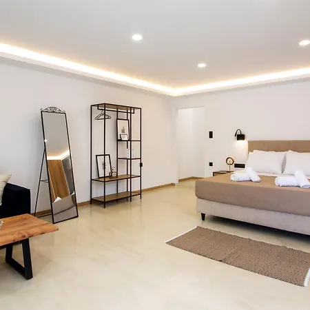 Spitaki Pool House & Spitaki Jacuzzi Deluxe Apartment Corfu (city)