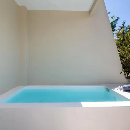 Spitaki Pool House & Spitaki Jacuzzi Deluxe * Corfu (city)