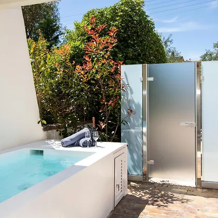 Spitaki Pool House & Spitaki Jacuzzi Deluxe * Corfu (city)